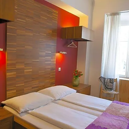Macek Hotel