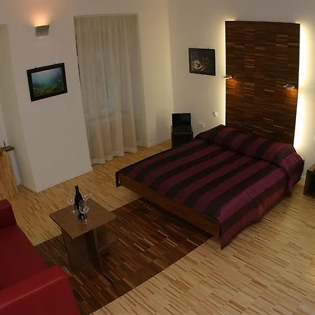 Macek Ljubljana